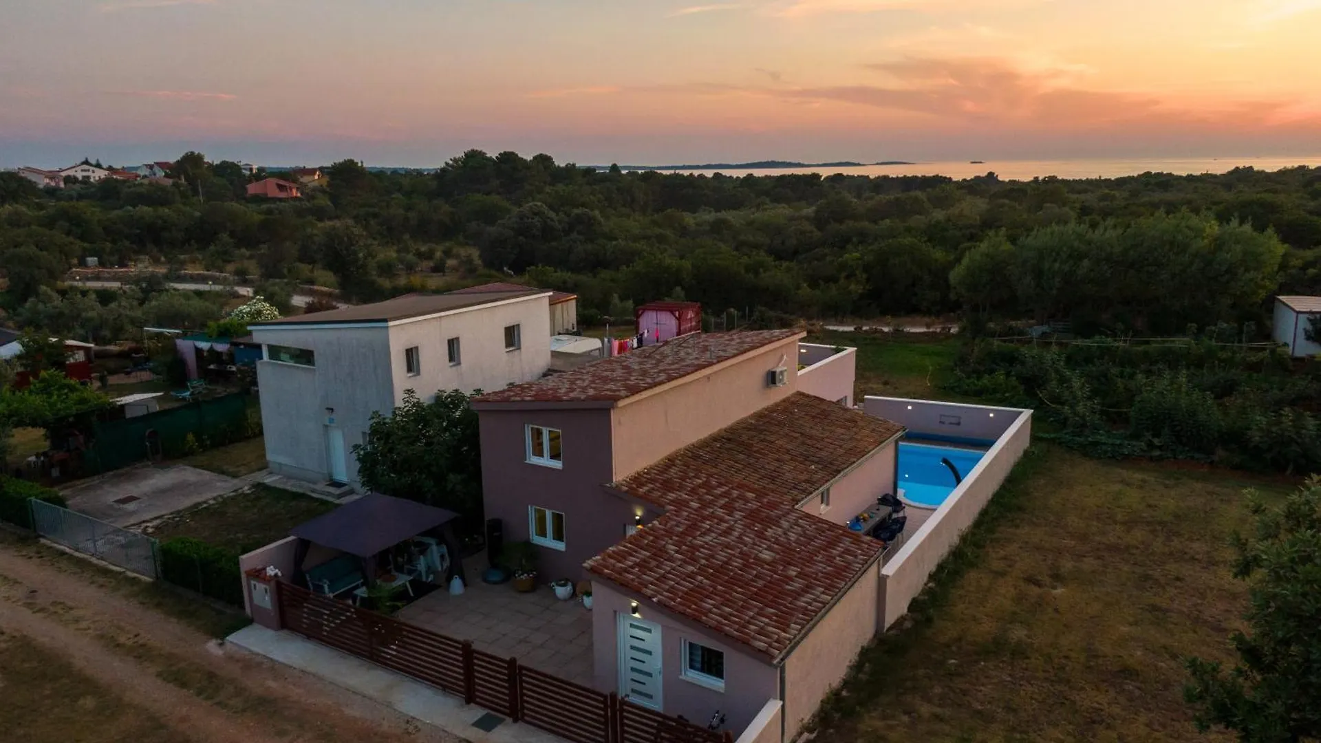 Casa Crystal Istria, Villa With Private Pool, Near The Beach, With The Sea View! 페로이